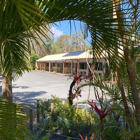 Tin Can Bay Motel Exterior foto